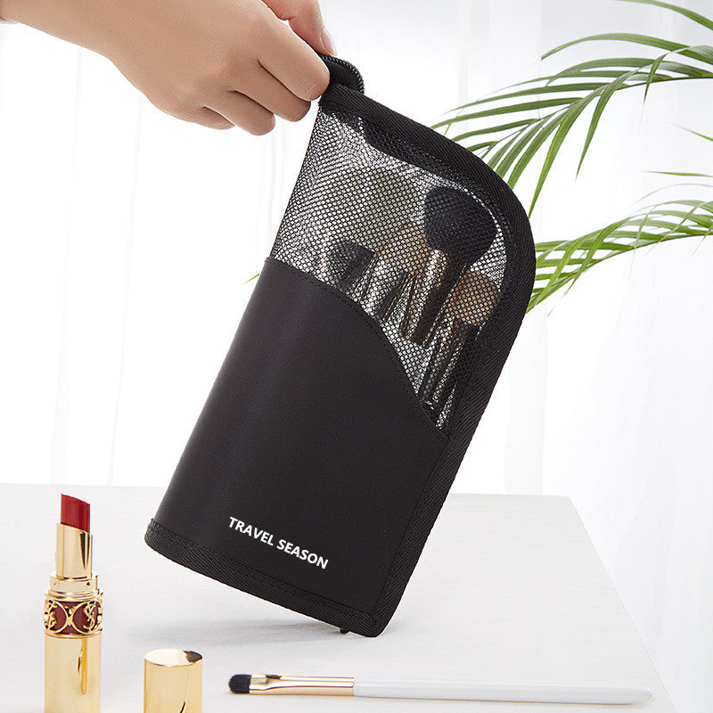 Travel Make-up Brush Holder - Little Home Hacks